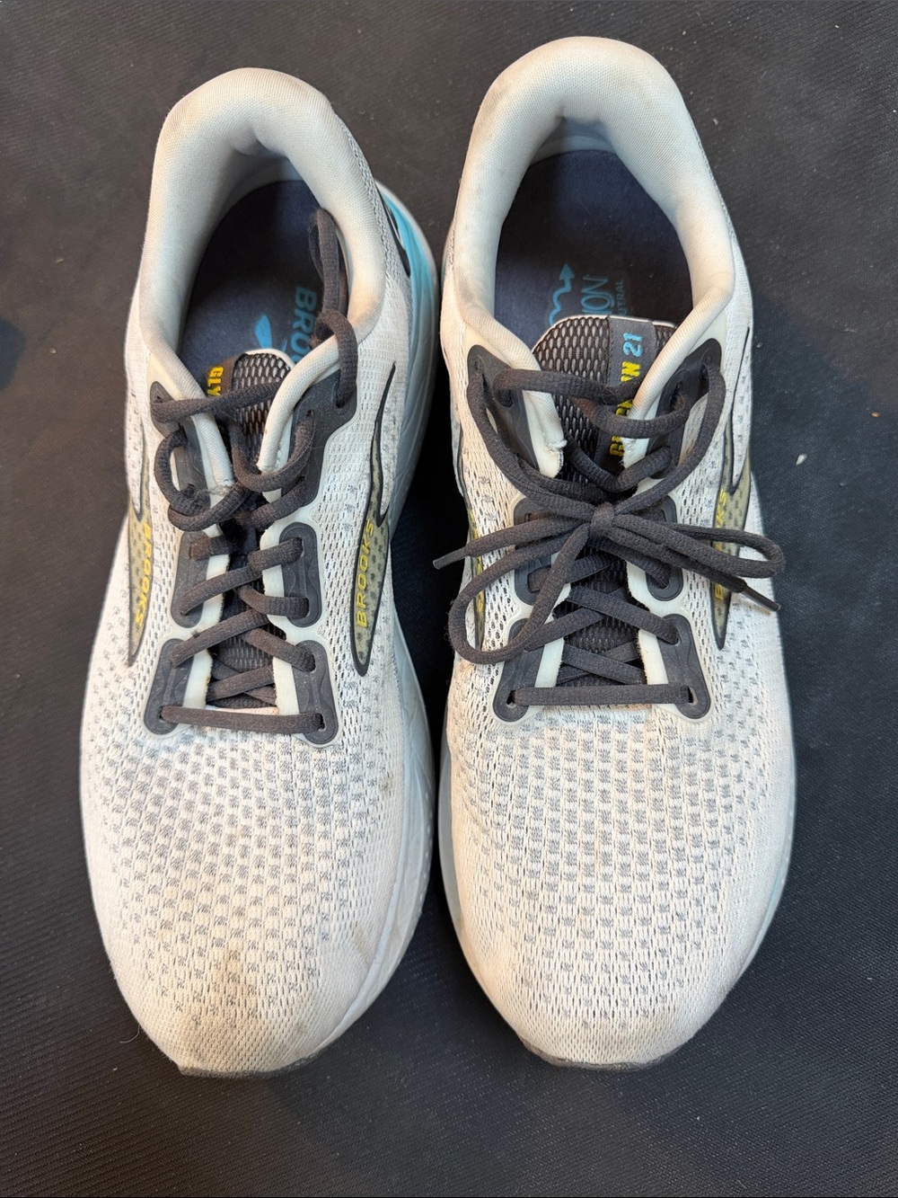 Brooks Glycerine Men’s Athletic Running Shoes — Light Gray with Yellow Accents